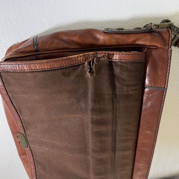 Genuine Leather Fossil Messenger Bag - Picture 7 of 7